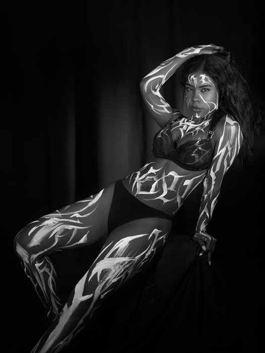 Bodypaint - Abstract Calligraphy/Black Lettering — photo 7 by Efimeros