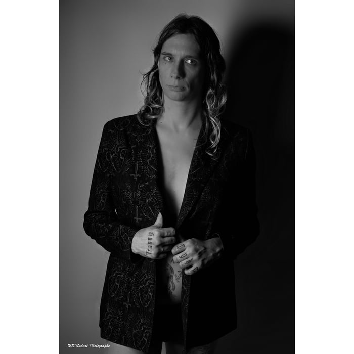 yer monster dominates ya in Paris