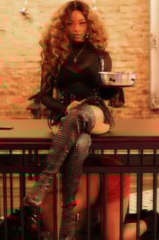 ServeQueenVee's photo 8