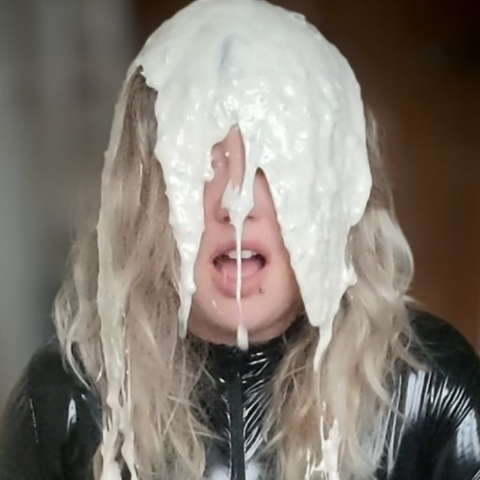 Anni Spanking (receiving)