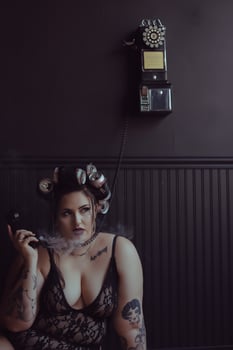 meerloointimates's photo 3