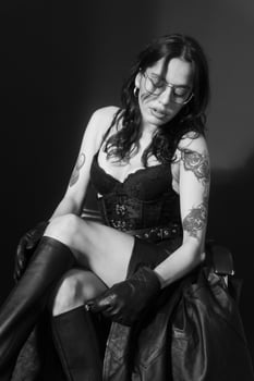 Madame Ava L'affaire's photo 5