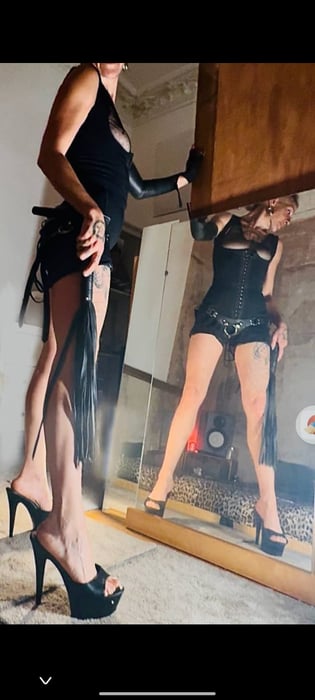 Sesion of heels, Whip and ropes