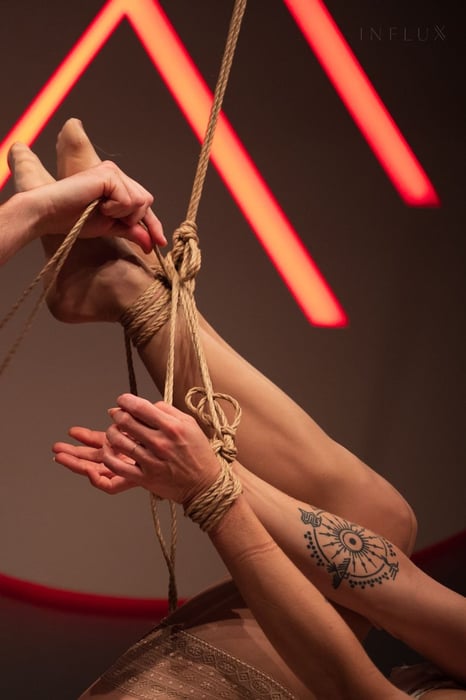 Performances & Live Sessions — photo 4 by Roxu