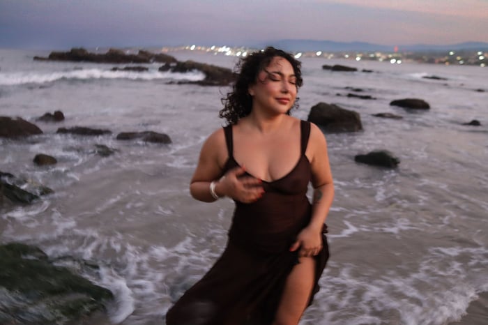 Somatic Sex and Relationship coaching for couples and individuals.