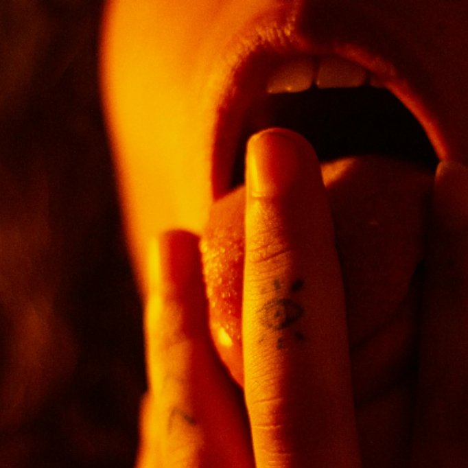 redredshoes Artist Paris