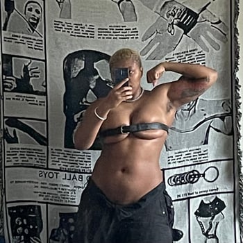 SaintAveryCarter's photo 9