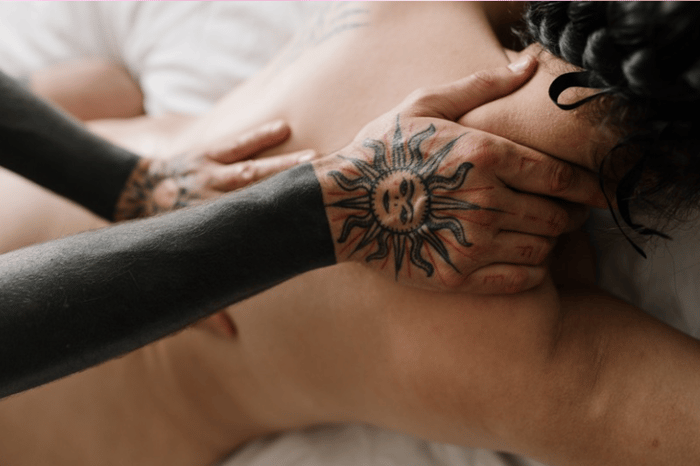 Adoration sensual massage