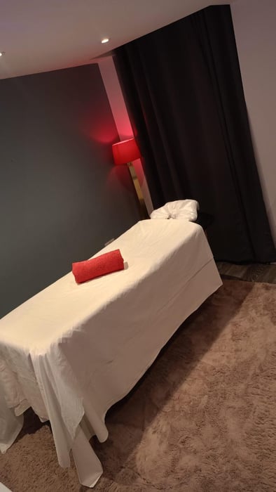 in-person session with comfortable Angel