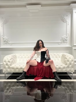 Sacred Session: one-on-one with the Priestess of Pleasure