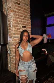 mistressivylenox's photo 7