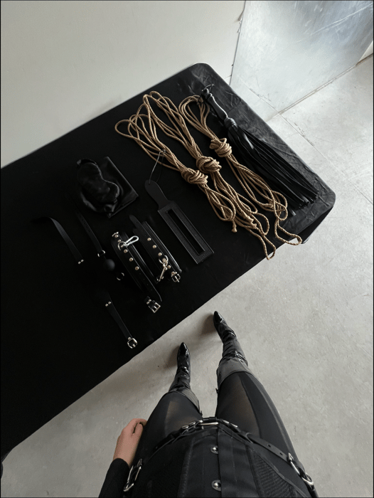Female Domination Session — photo 3 by MissAntartica